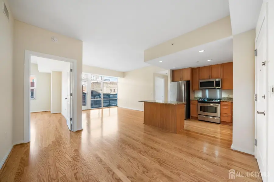 -20 Livingston Avenue #404, New Brunswick, NJ 08901 - #2