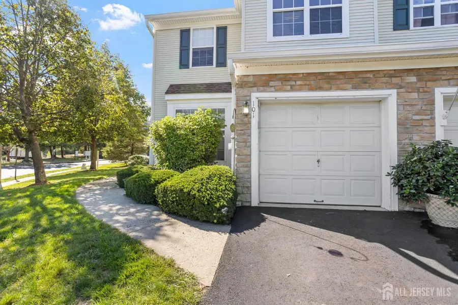 -101 Dahlia Circle, South Brunswick, NJ 08810 - #3