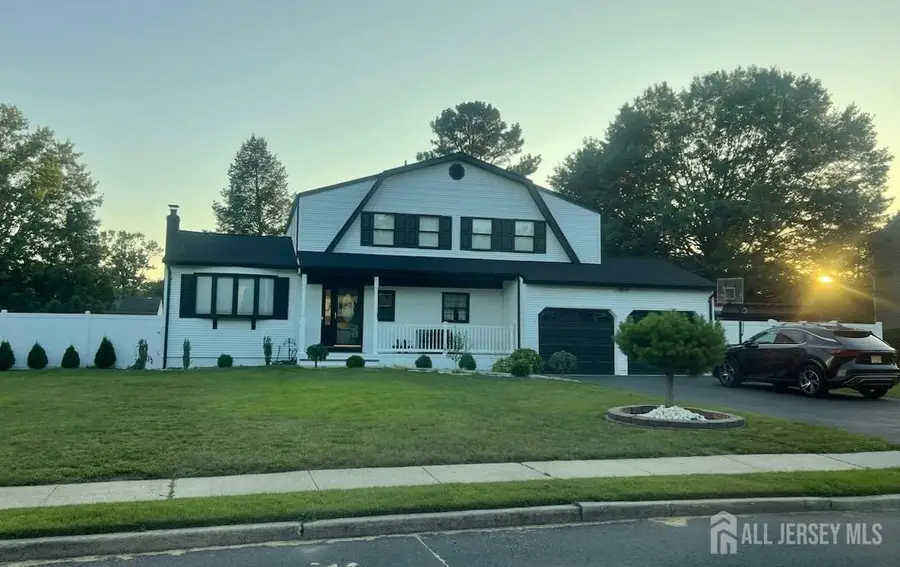 -31 Wolfpack Road, Hamilton, NJ 08619 - #3