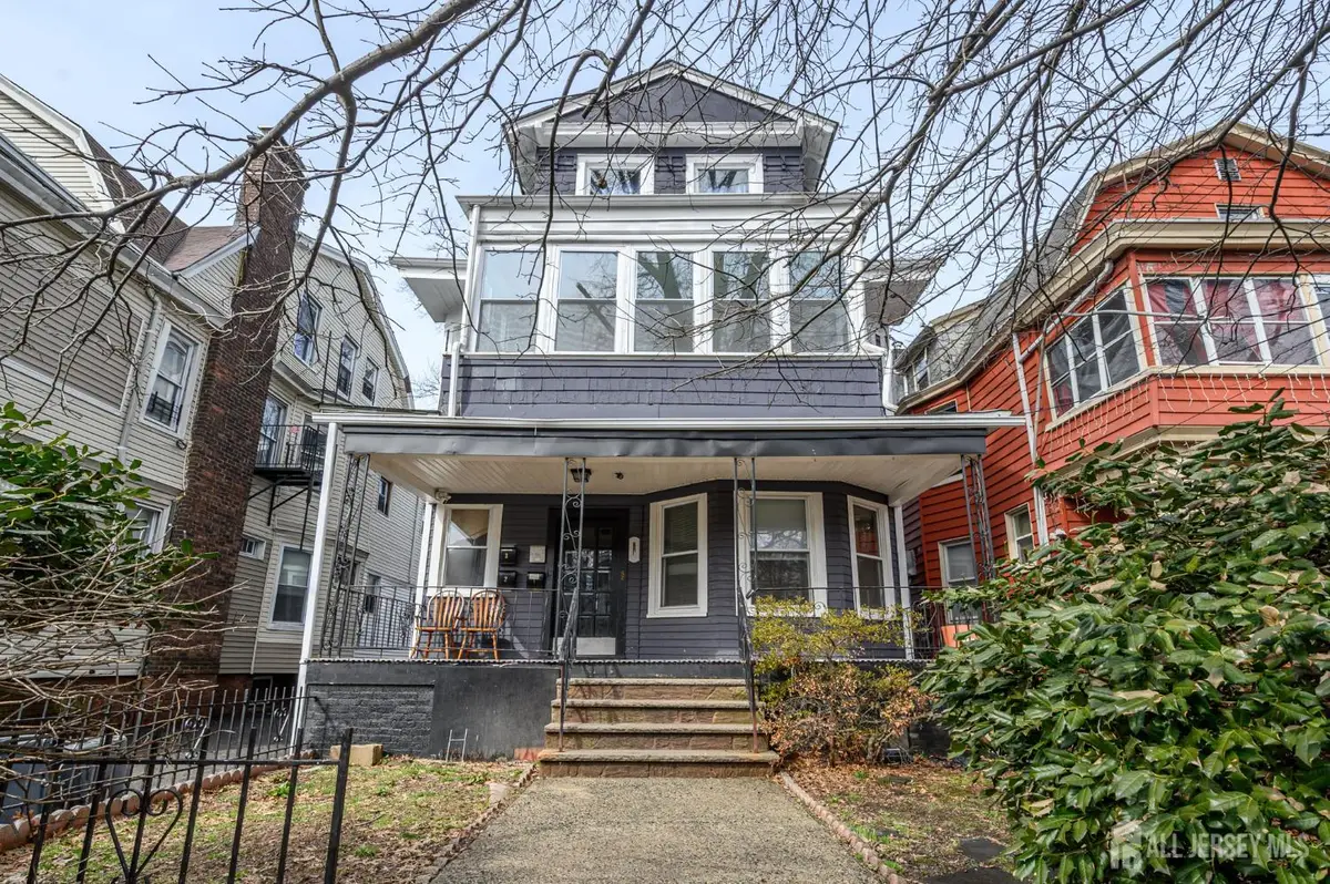 -1053 Hunterdon Street, Newark, NJ 07112 - #1