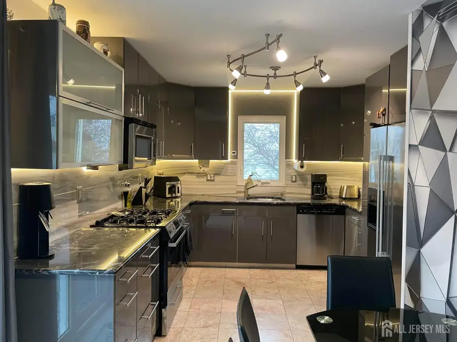 -6 Emily Drive, Old Bridge, NJ 08857 - #2