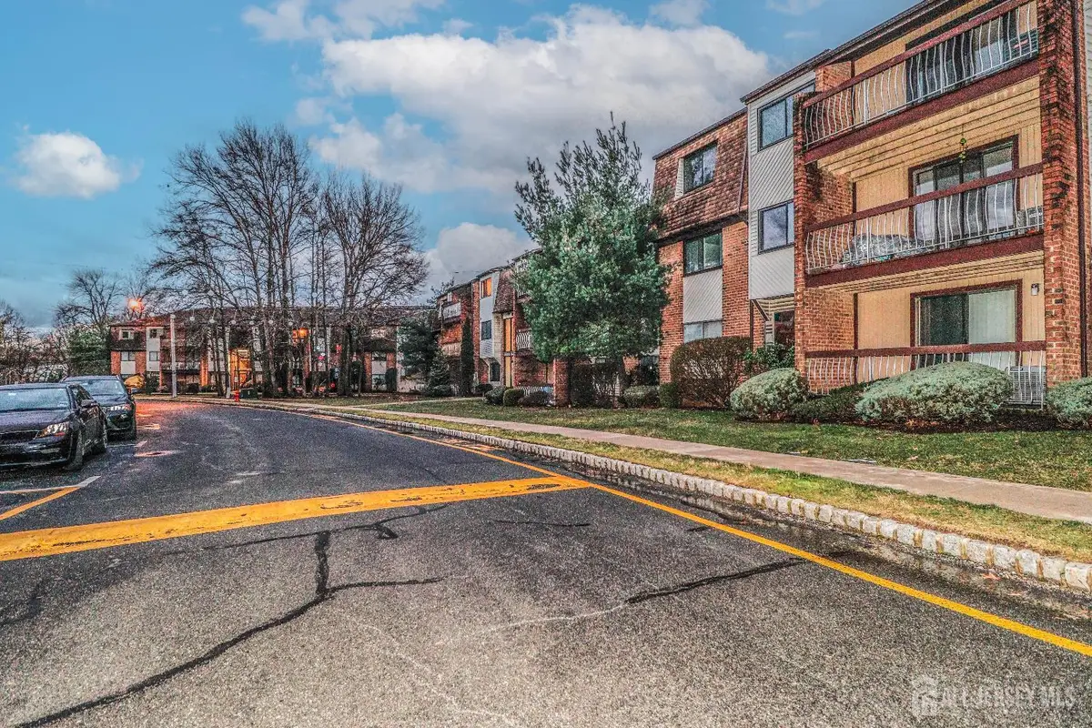 -312 Edison Glen Terrace, Edison, NJ 08837 - #1