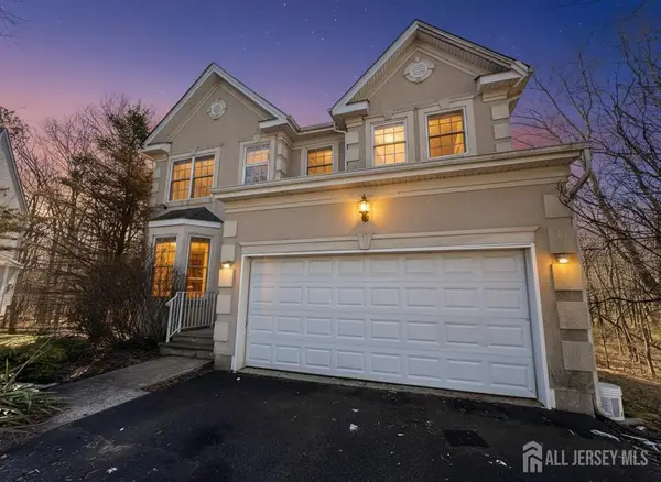 -37 Walden Court, Old Bridge, NJ 08857