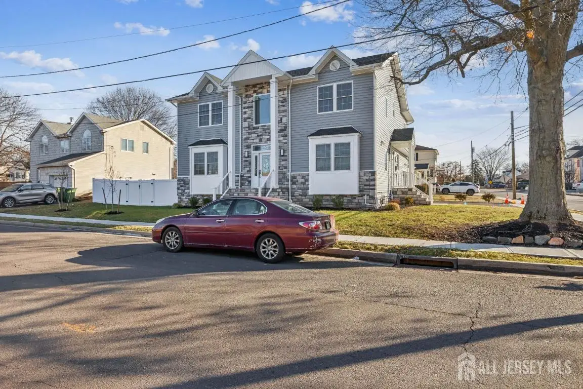 -239 Suttons Lane, Edison, NJ 08817 - #1