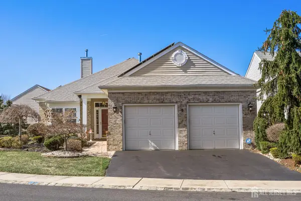 -9 Sonoma Street, Monroe, NJ 08831