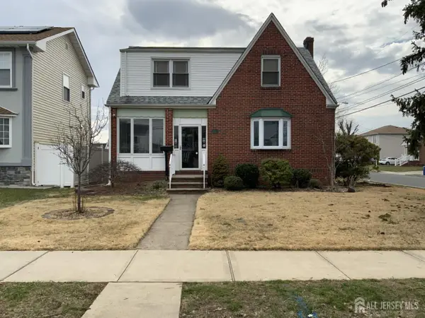 -151 Carteret Avenue, Carteret, NJ 07008