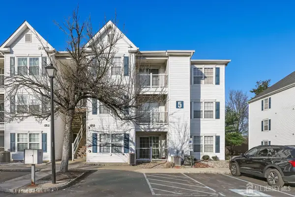 -517 Waterford Drive, Edison, NJ 08817