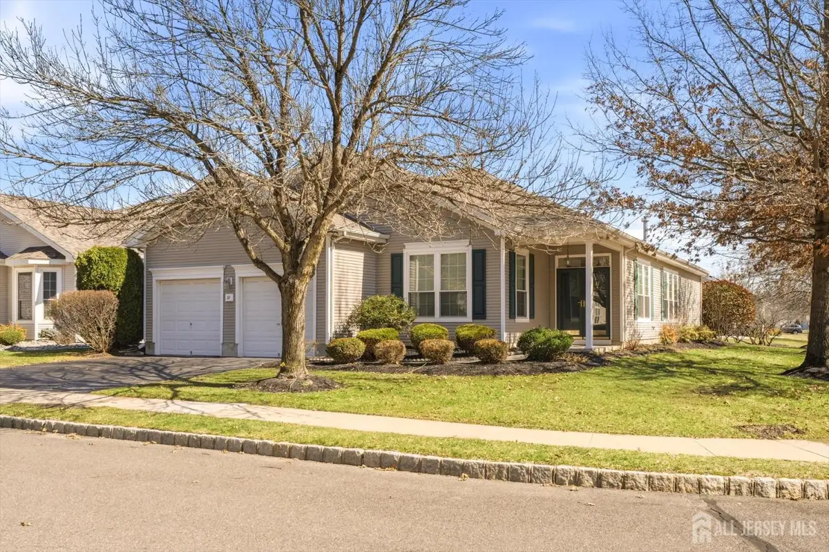 -31 Harrington Drive, Mansfield, NJ 08022 - #1