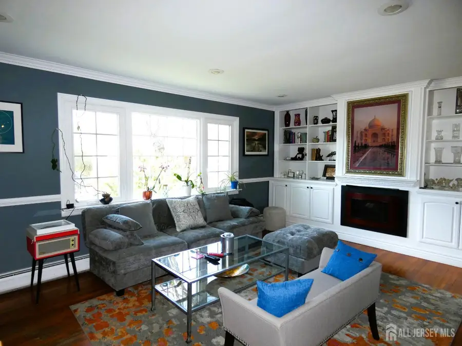 -10 Falcon Drive, Edison, NJ 08820 - #3