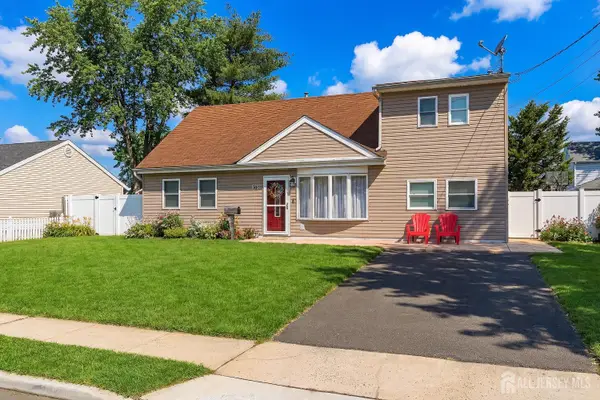 -30 Mountain Avenue, Hazlet, NJ 07730