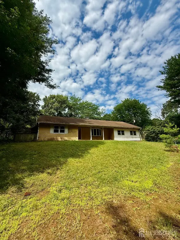 -150 Karrville Road, Mansfield, NJ 07865