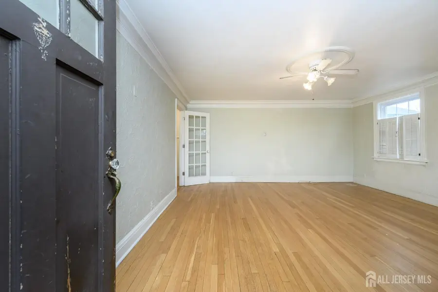 -324 N 8th Avenue N, Manville, NJ 08835 - #3