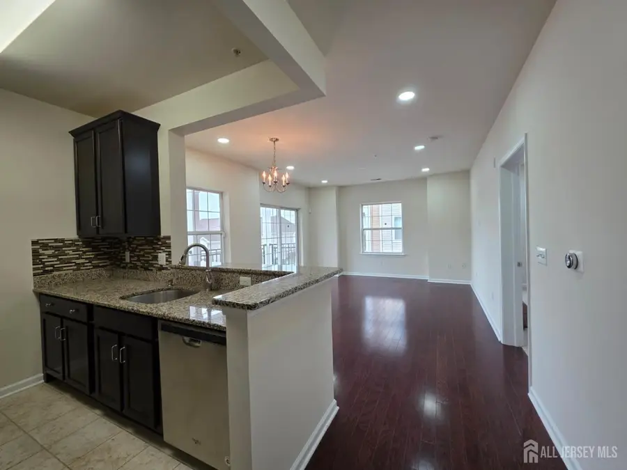 -631 Strassle Way, South Plainfield, NJ 07080 - #2