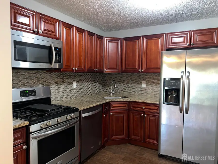 -478 Witney Court, North Brunswick, NJ 08902 - #3