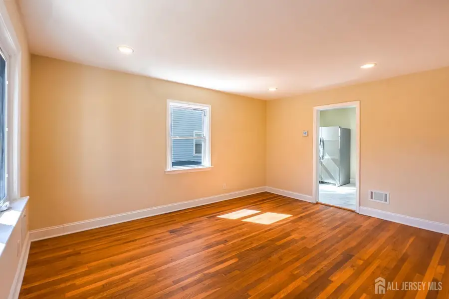 -537 Alice Place, Woodbridge, NJ 07095 - #3