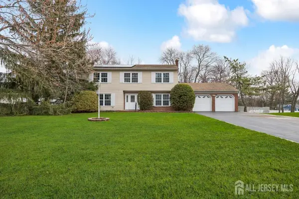 -12 Village Drive, Old Bridge, NJ 07747