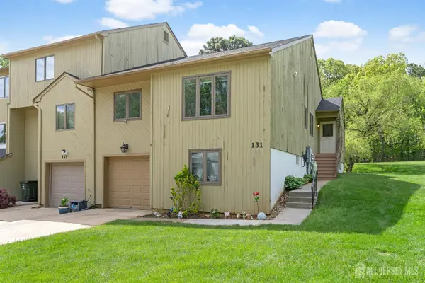 -131 Redpine Loop, Old Bridge, NJ 08857