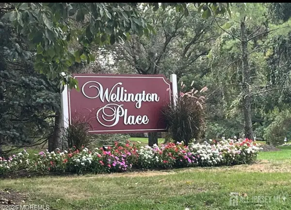 -315 Wellington Place, Aberdeen, NJ 07747