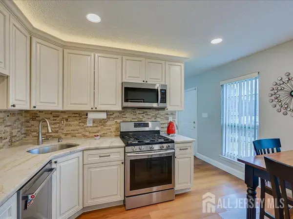 -100 Goodwin Drive, North Brunswick, NJ 08902