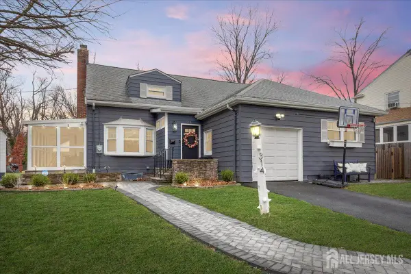 -314 Carteret Terrace, Orange, NJ 07050