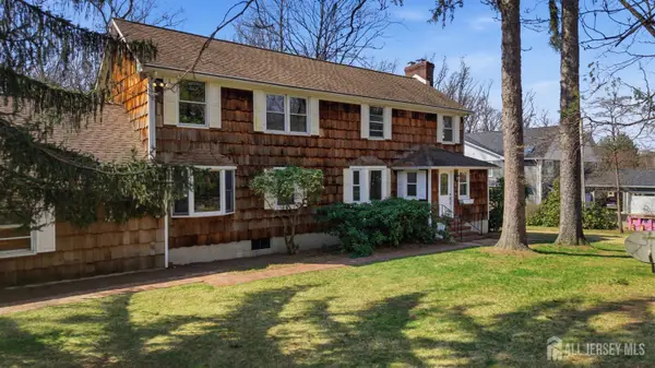 -76 Telegraph Hill Road, Holmdel, NJ 07733