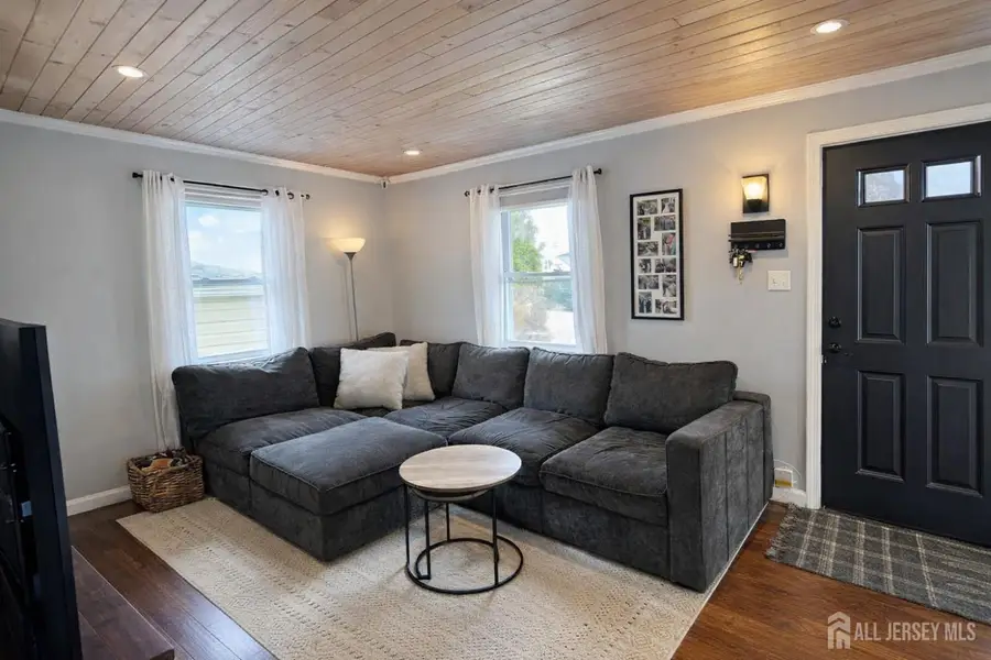 -34 Eisenhower Avenue, Spotswood, NJ 08884 - #3