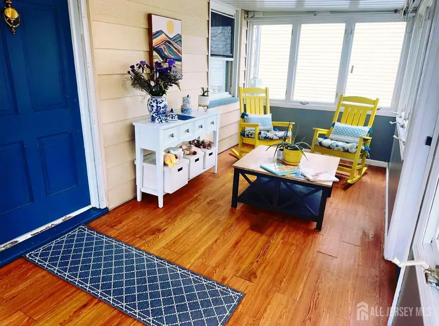 -10 E William Street E, Fords, NJ 08863 - #2