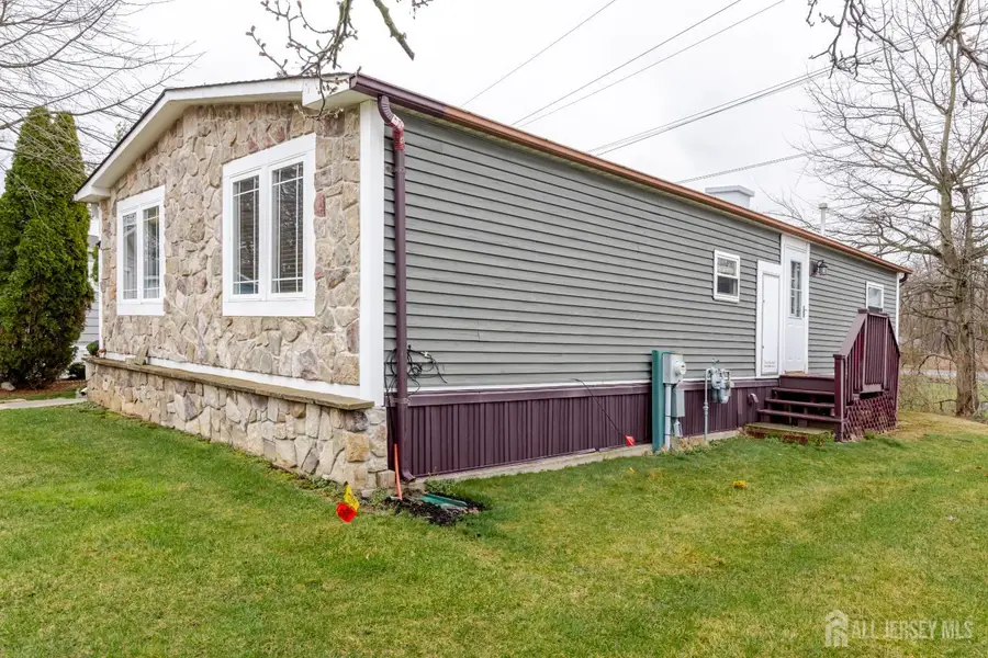 -32 Whitman Road, North Brunswick, NJ 08902 - #2