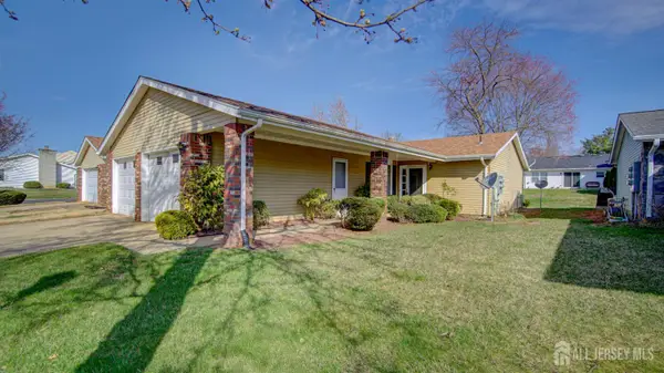 -370-B Duranta Plaza, Monroe, NJ 08831