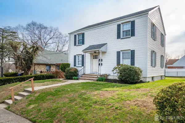 -346 N 6th Avenue N, Manville, NJ 08835