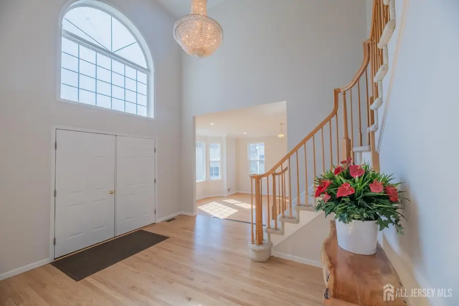 -6 Banyan Court, Edison, NJ 08820 - #2