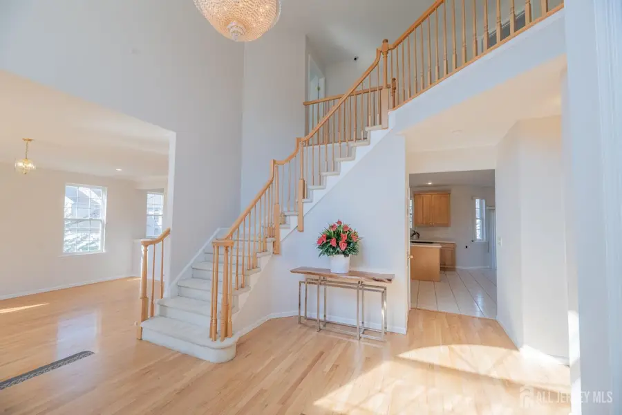 -6 Banyan Court, Edison, NJ 08820 - #3