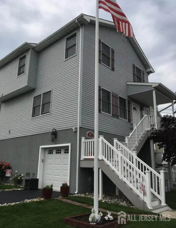 -911 Harris Avenue, Union Beach, NJ 07735