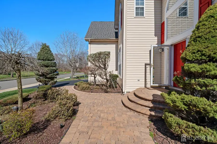 -4 Bernadette Circle, Monmouth Junction, NJ 08852 - #3