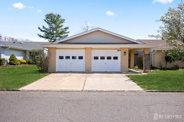 -701 Croydon Road #A, Monroe, NJ 08831