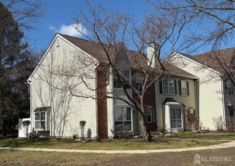 -40 Townsend Court, Franklin Park, NJ 08823 - #2