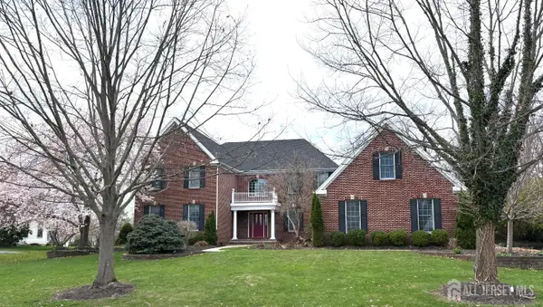 -4 Windmill Court, Plainsboro, NJ 08536