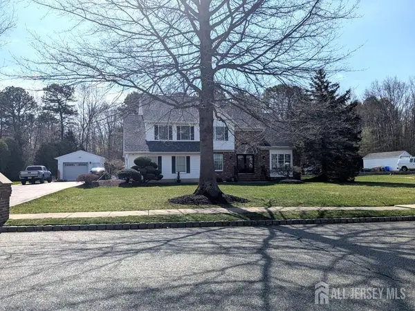 -16 Dante Road, Monroe, NJ 08831