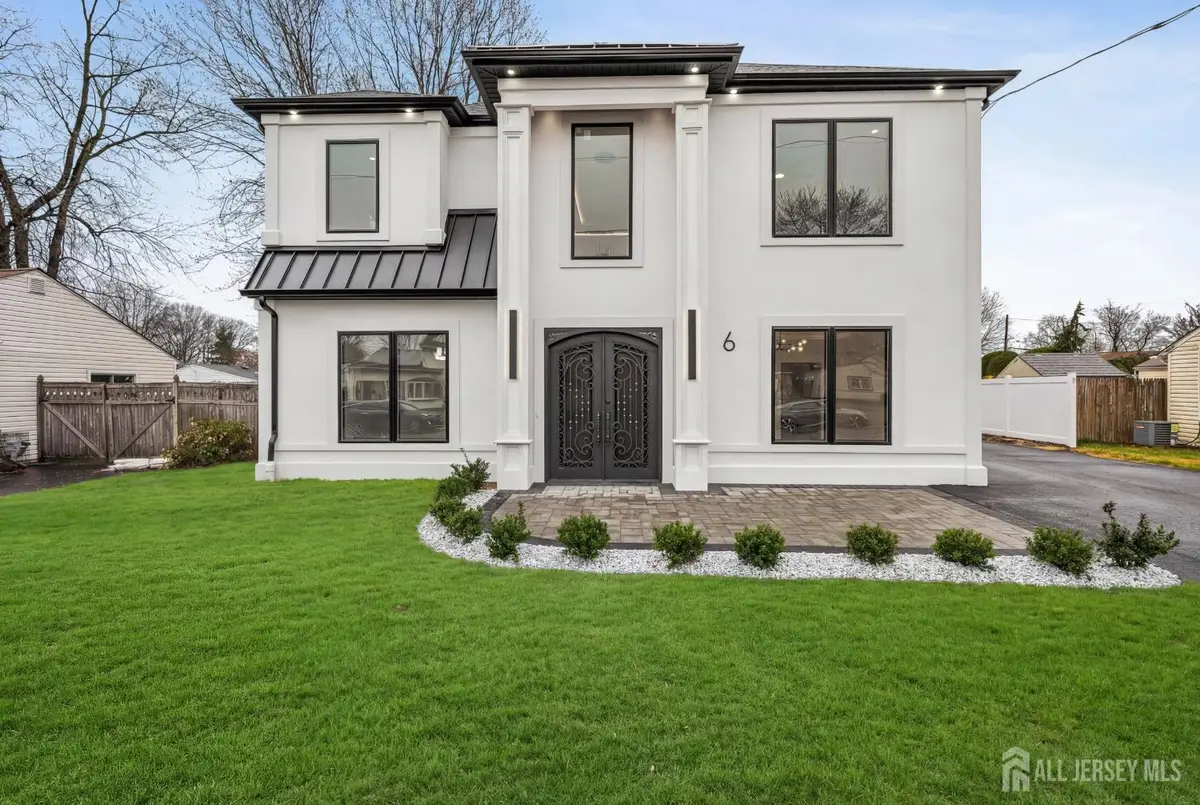-6 E Knollwood Road, Edison, NJ 08817 - #1