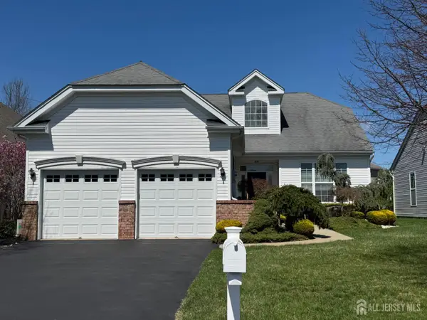 -255 Spring Meadow Way, Monroe, NJ 08831