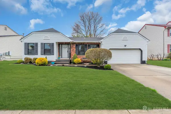 -3 Lynn Court, North Brunswick, NJ 08902