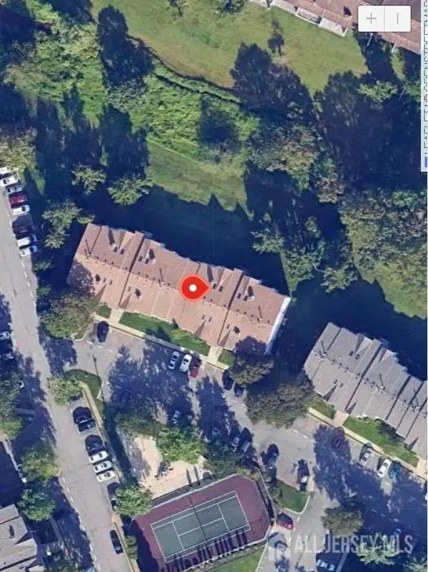 -407 Lancaster Court, Piscataway, NJ 08854