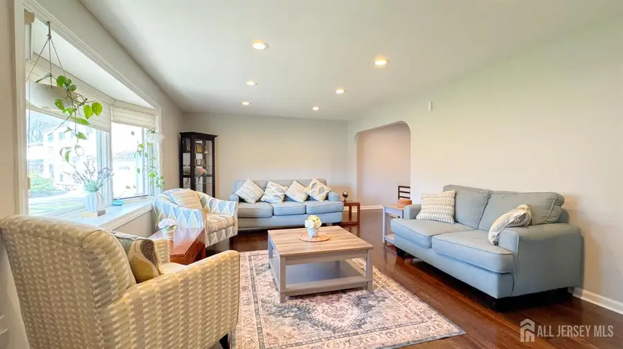 -13 Lucille Court, Edison, NJ 08820 - #3