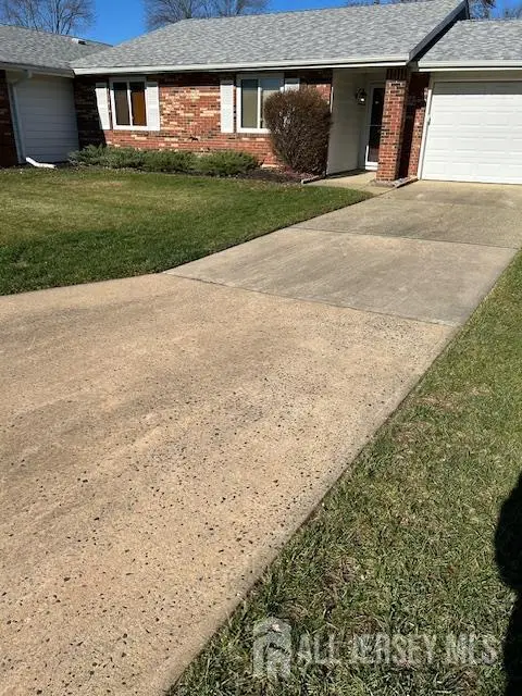 -180-B Mimosa Plaza, Monroe, NJ 08831 - #3