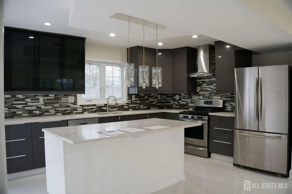 -8 Stephenville Parkway, Edison, NJ 08820 - #1