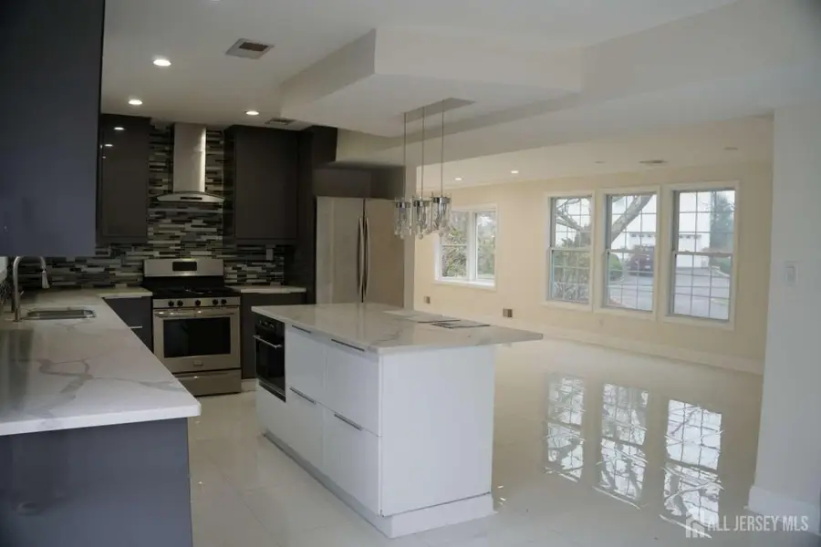 -8 Stephenville Parkway, Edison, NJ 08820 - #2