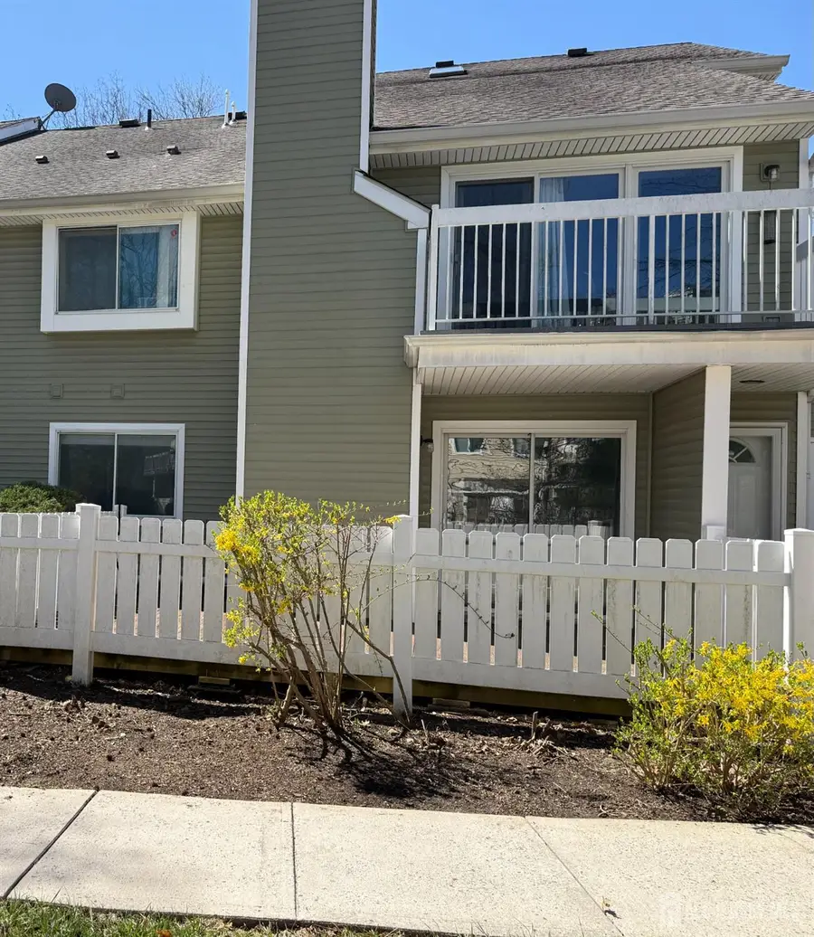 -7 Foxtail Lane, Heathcote, NJ 08852 - #2