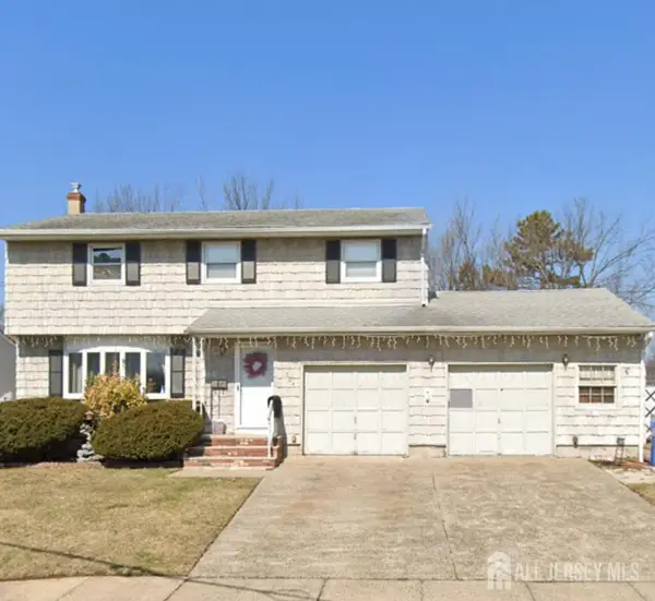 -204 Marlin Drive, Fords, NJ 08863