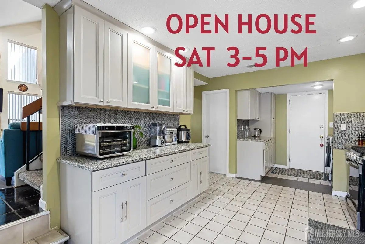 -524 Westgate Drive, Edison, NJ 08820 - #1