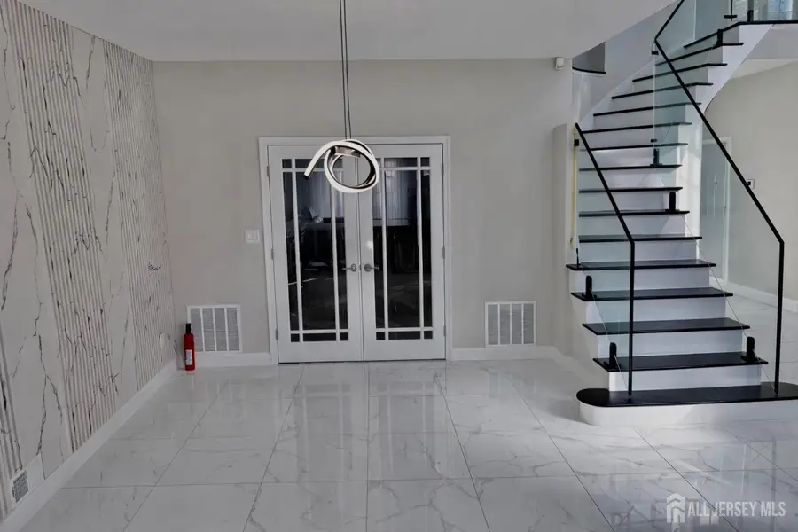 -618 Lee Street, Perth Amboy, NJ 08861 - #3